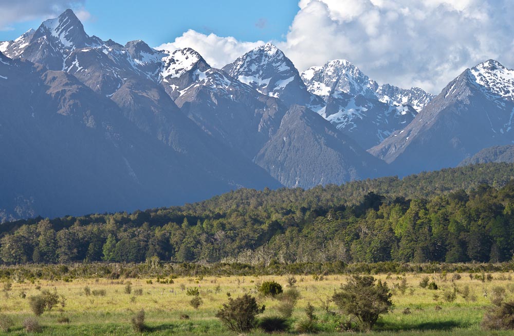Earl Mountains from Milford Road, Fiordland, New Zealand