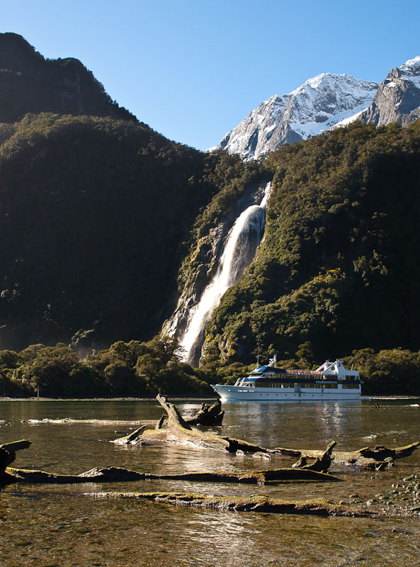 Lady Bowen Falls, Milford Sound, Nový Zéland