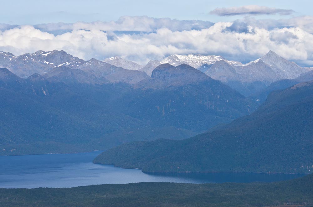 Lake Te Anau a Stuart Mountains, Nový Zéland