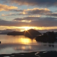 Východ slunce nad Elaine Bay, Marlborough, Nový Zéland | fotografie